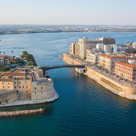 Mare Fuori تارانتو